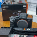 Câmera Sony A7 III – SEMINOVA (Corpo + Caixa)