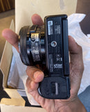 Câmera Sony ZV-E10 + Lente 16-50mm OSS SEMINOVA