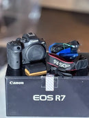 Câmera Canon EOS R7