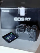Câmera Canon EOS R7
